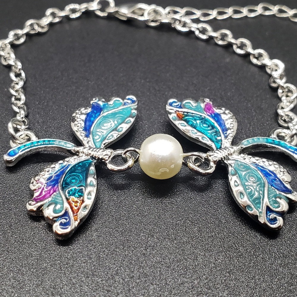 Women's bracelet